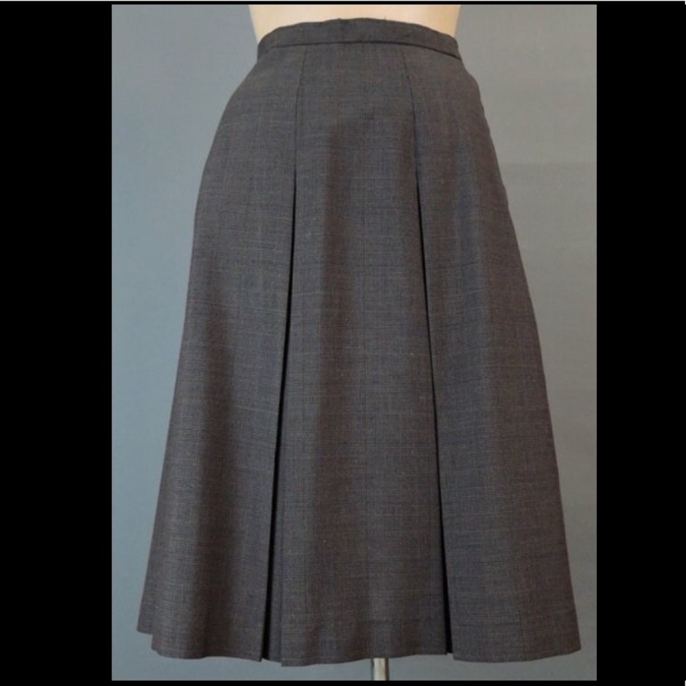 Vintage/ Retro pleated skirt